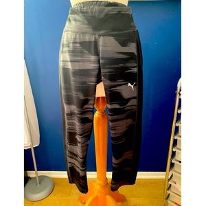 🍋 Puma workout pants